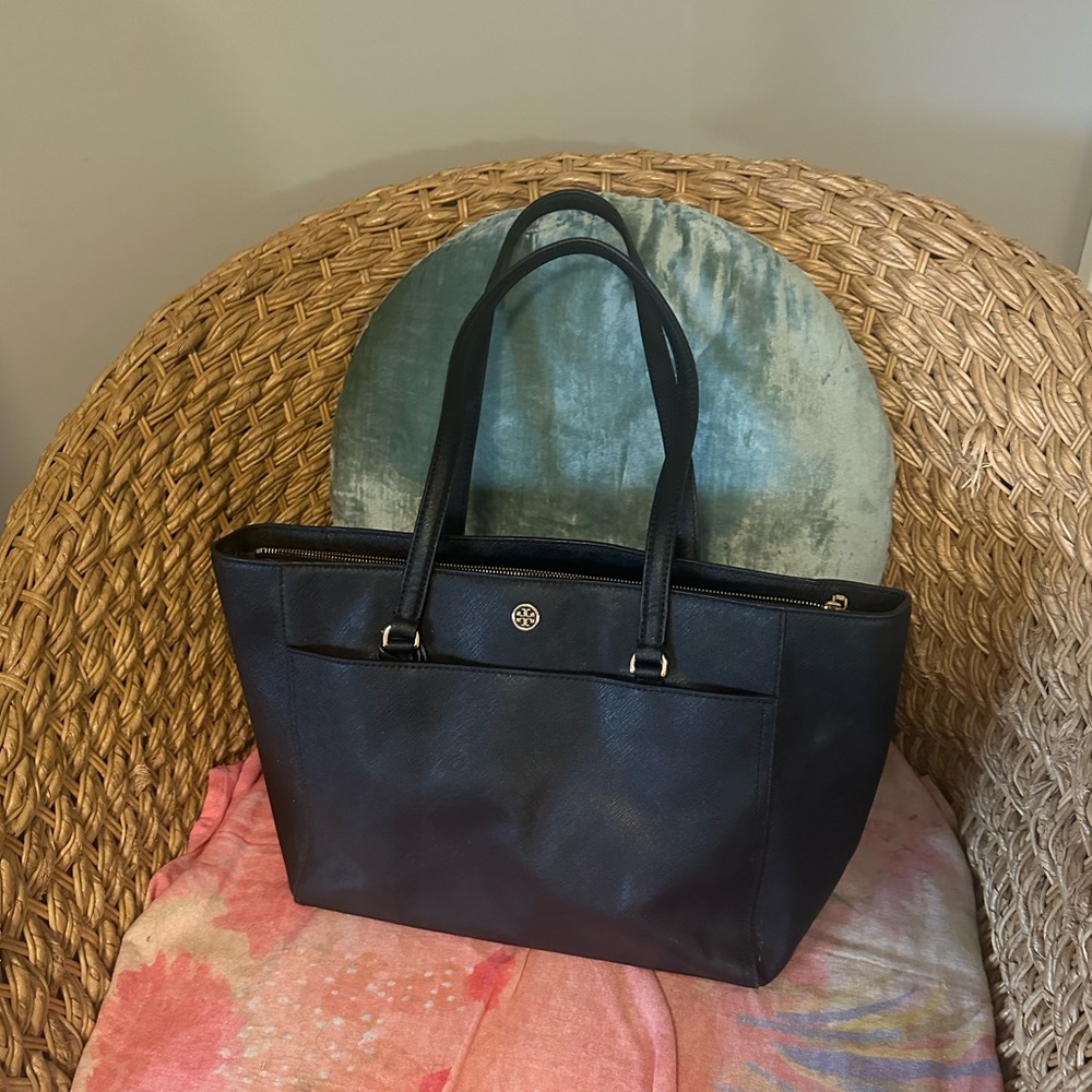 Tori Burch Leather Shoulder Bag